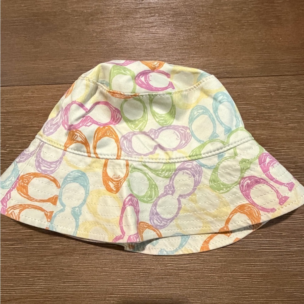 Coach Y2K Cream Colorful Patterned Bucket Hat Size Small EUC